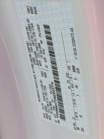 2024 Ford Super Duty F-450 DRW XLT 4WD Crew Cab 179" WB 60" CA