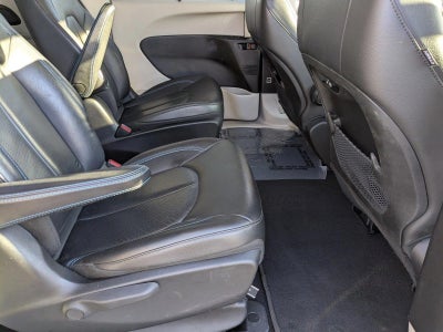 2021 Chrysler Pacifica Hybrid Touring L FWD