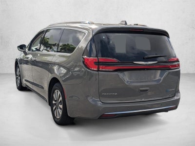 2021 Chrysler Pacifica Hybrid Touring L FWD
