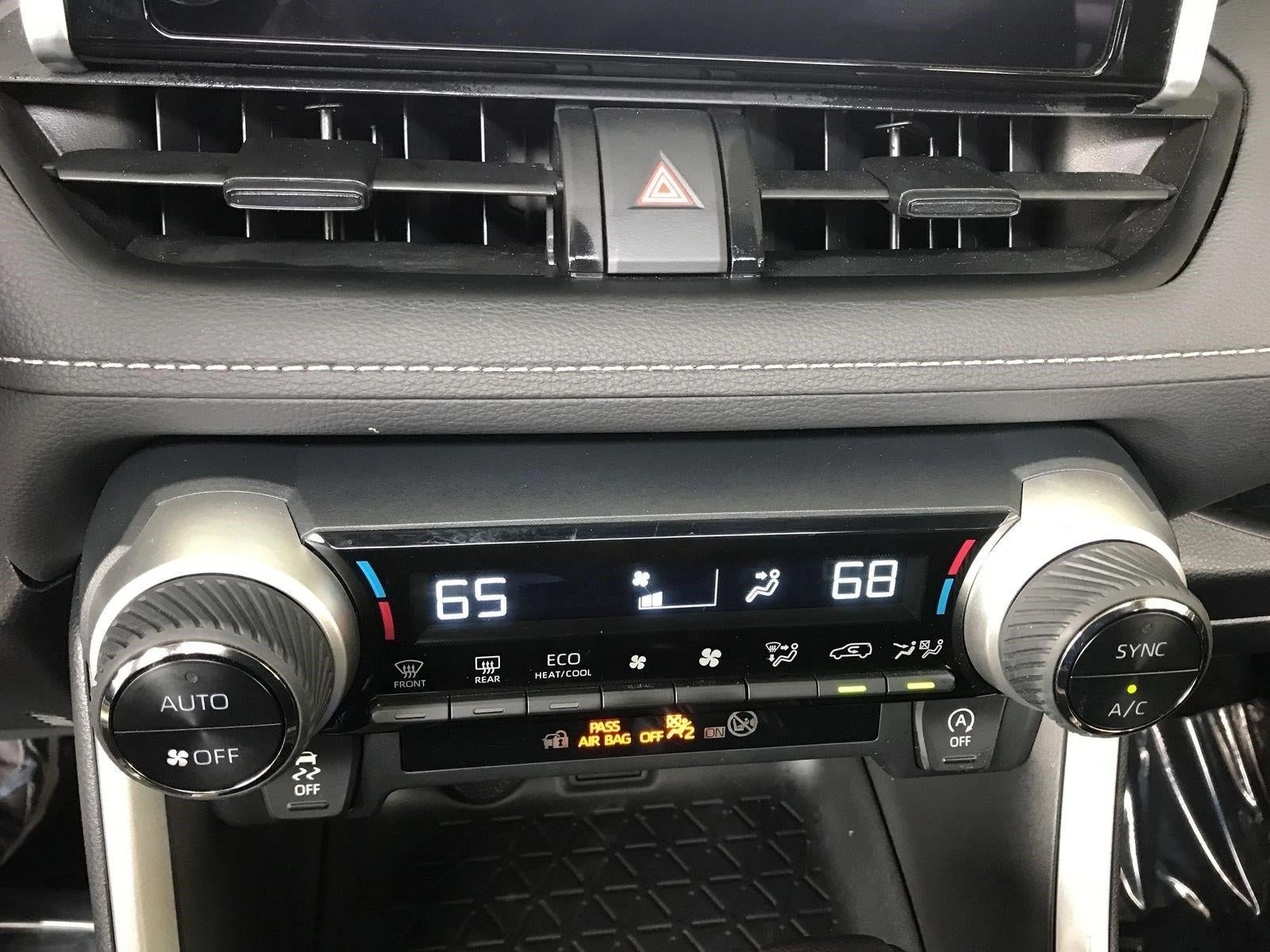 2023 Toyota RAV4 XLE FWD (GS)