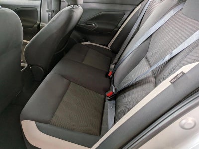 2021 Nissan Versa SV CVT