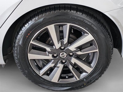 2021 Nissan Versa SV CVT