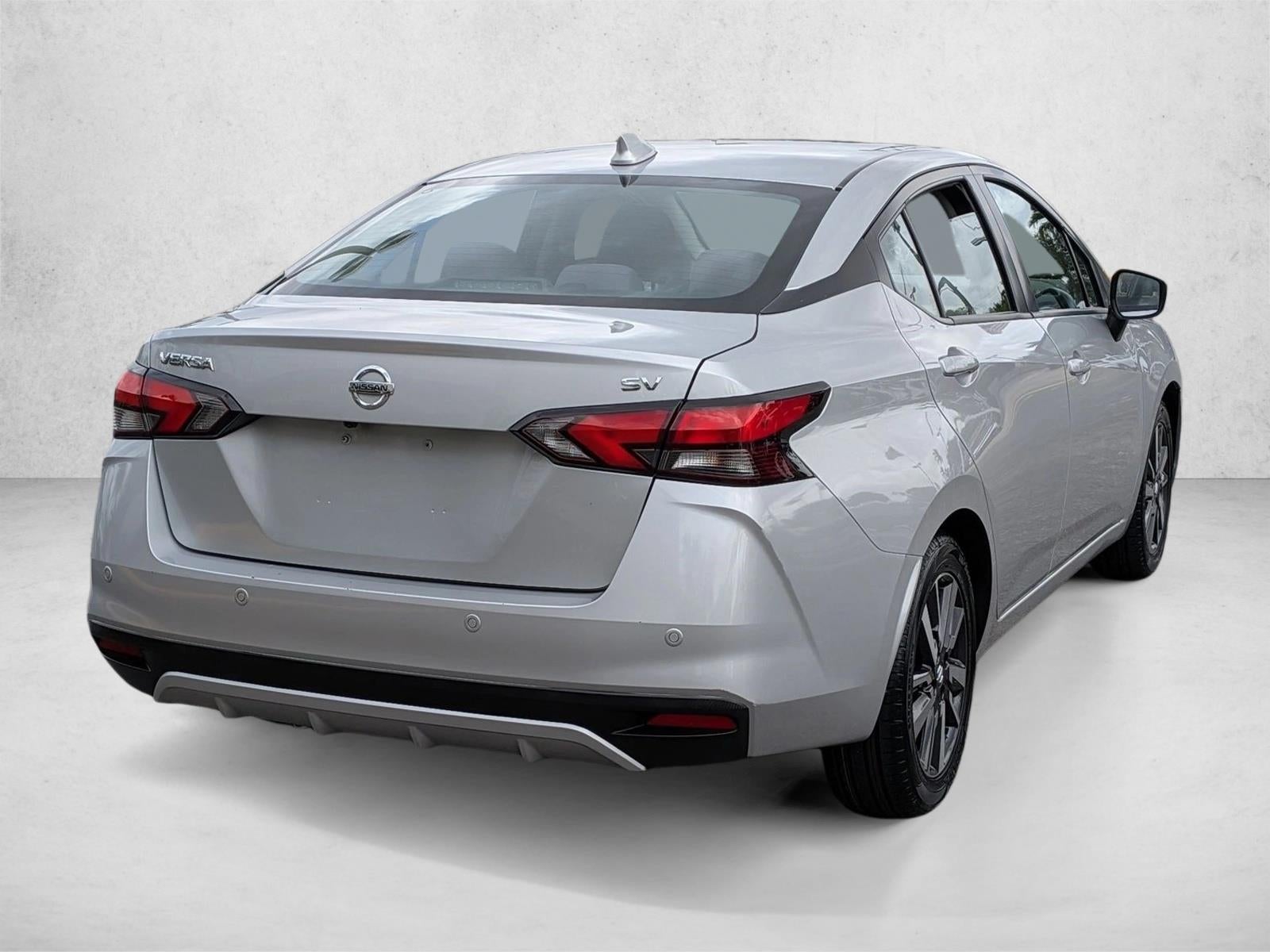 2021 Nissan Versa SV CVT