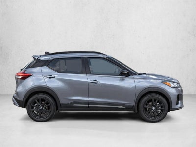 2021 Nissan Kicks SR FWD