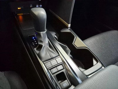 2025 Toyota Camry LE (SE)