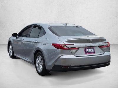 2025 Toyota Camry LE (SE)