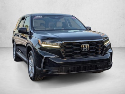 2023 Honda Pilot LX 2WD