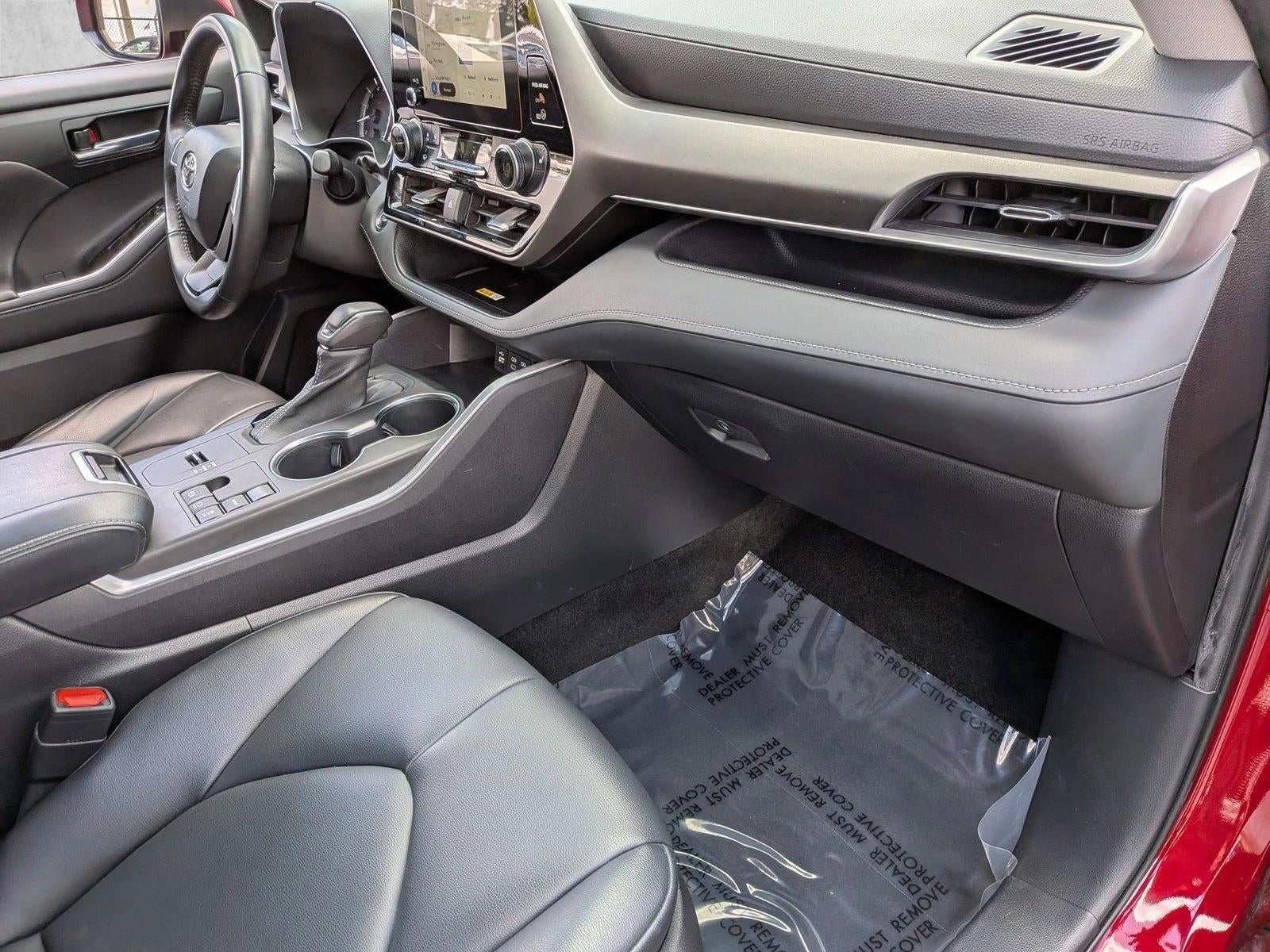 2023 Toyota Highlander XLE FWD (Natl)