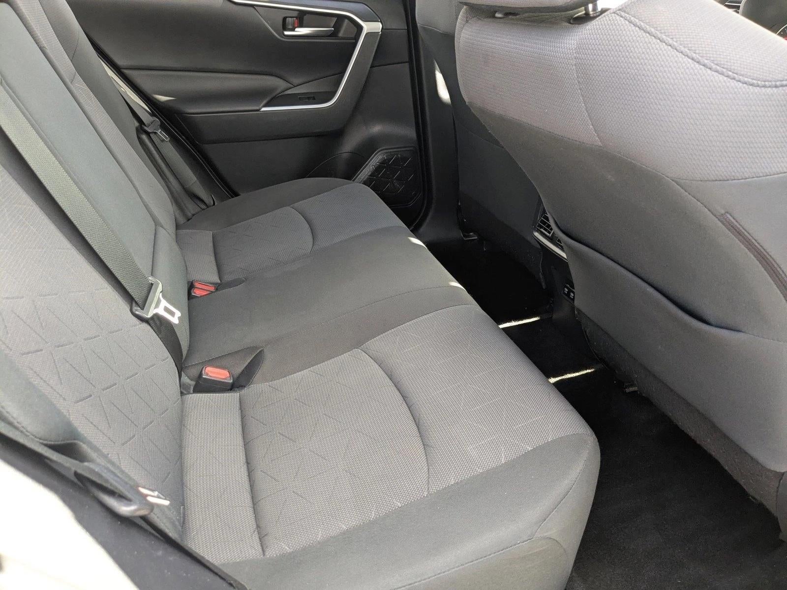 2019 Toyota RAV4 XLE FWD (GS)