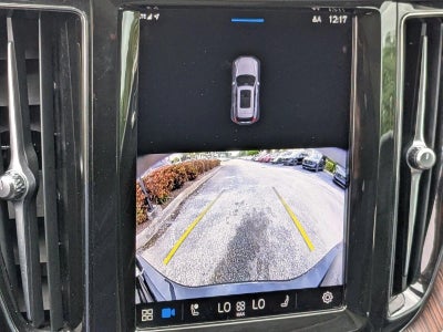 2024 Volvo XC60 B5 AWD Plus Dark Theme