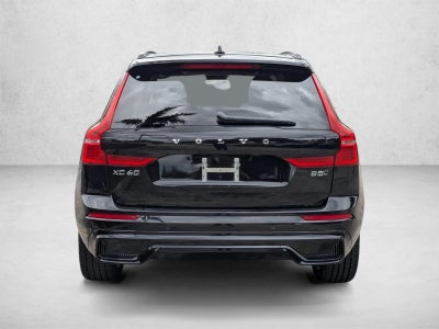 2024 Volvo XC60 B5 AWD Plus Dark Theme
