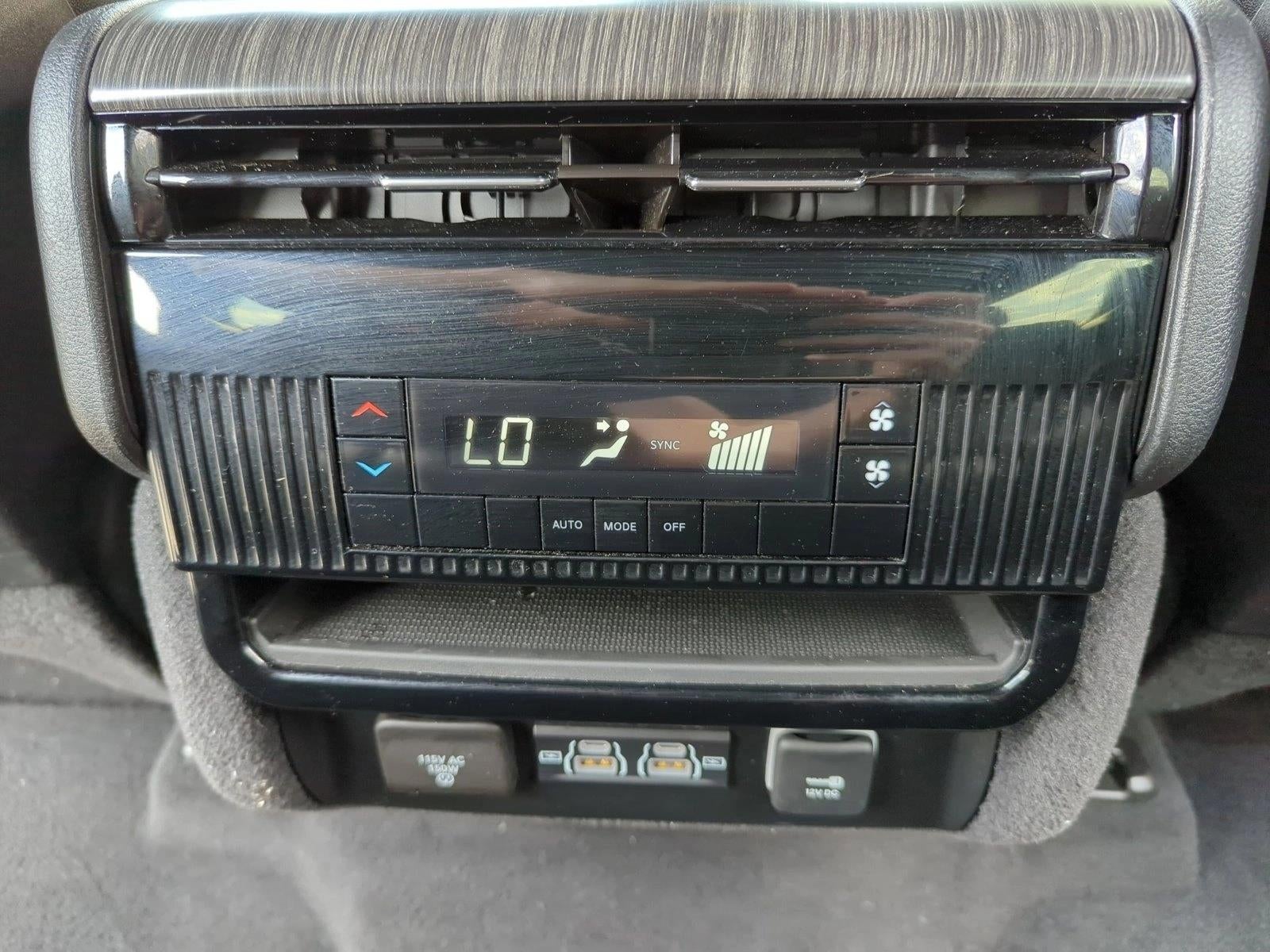 2024 Jeep Wagoneer L Series II 4x4