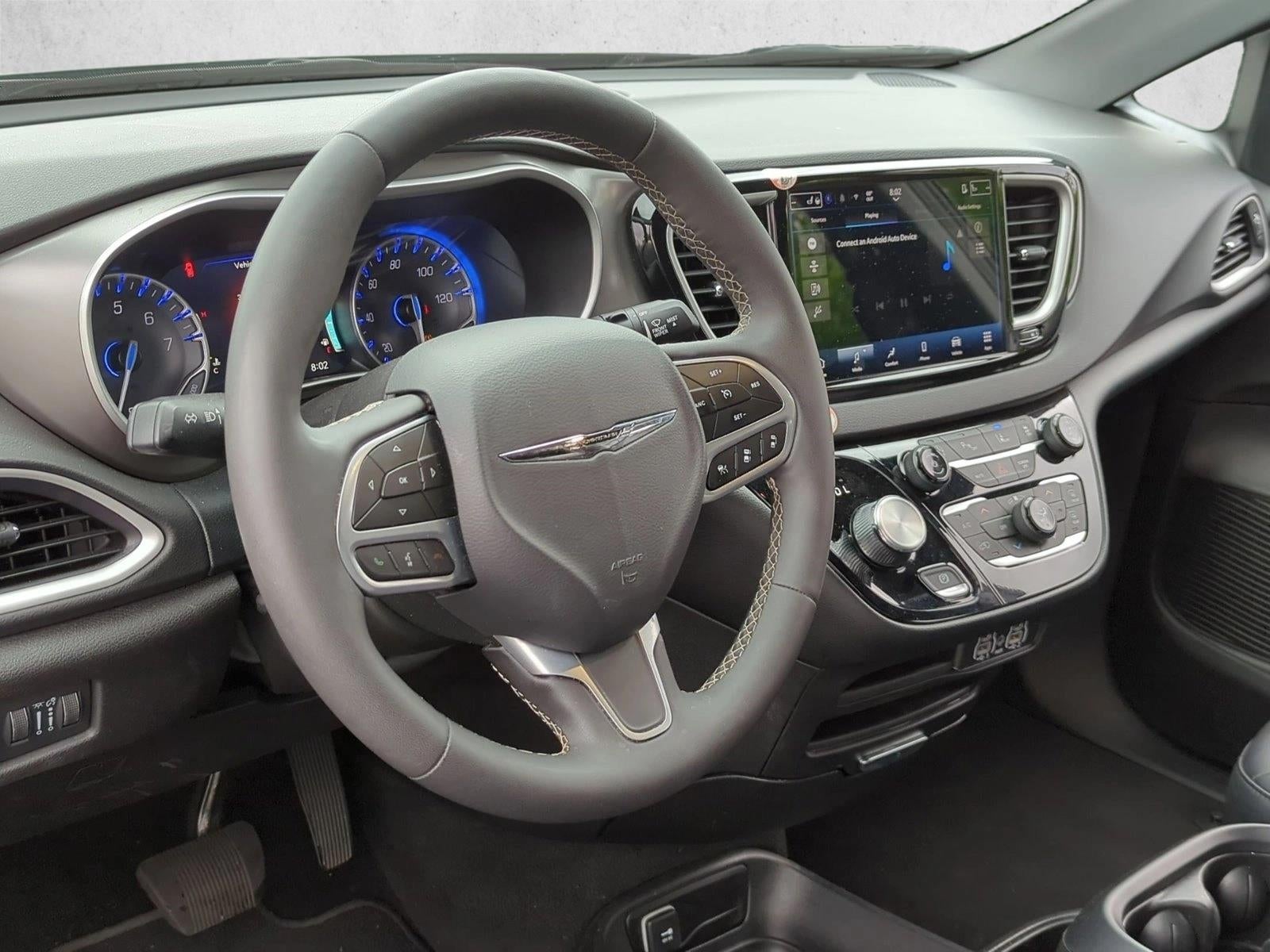 2025 Chrysler Pacifica Select FWD