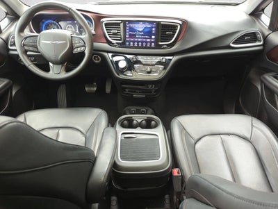 2020 Chrysler Pacifica Touring L Plus 35th Anniversary FWD *Ltd Avail*