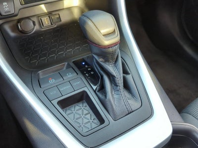 2021 Toyota RAV4 LE FWD (GS)