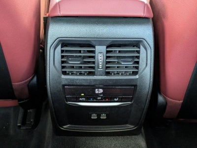 2024 BMW 330i Sedan