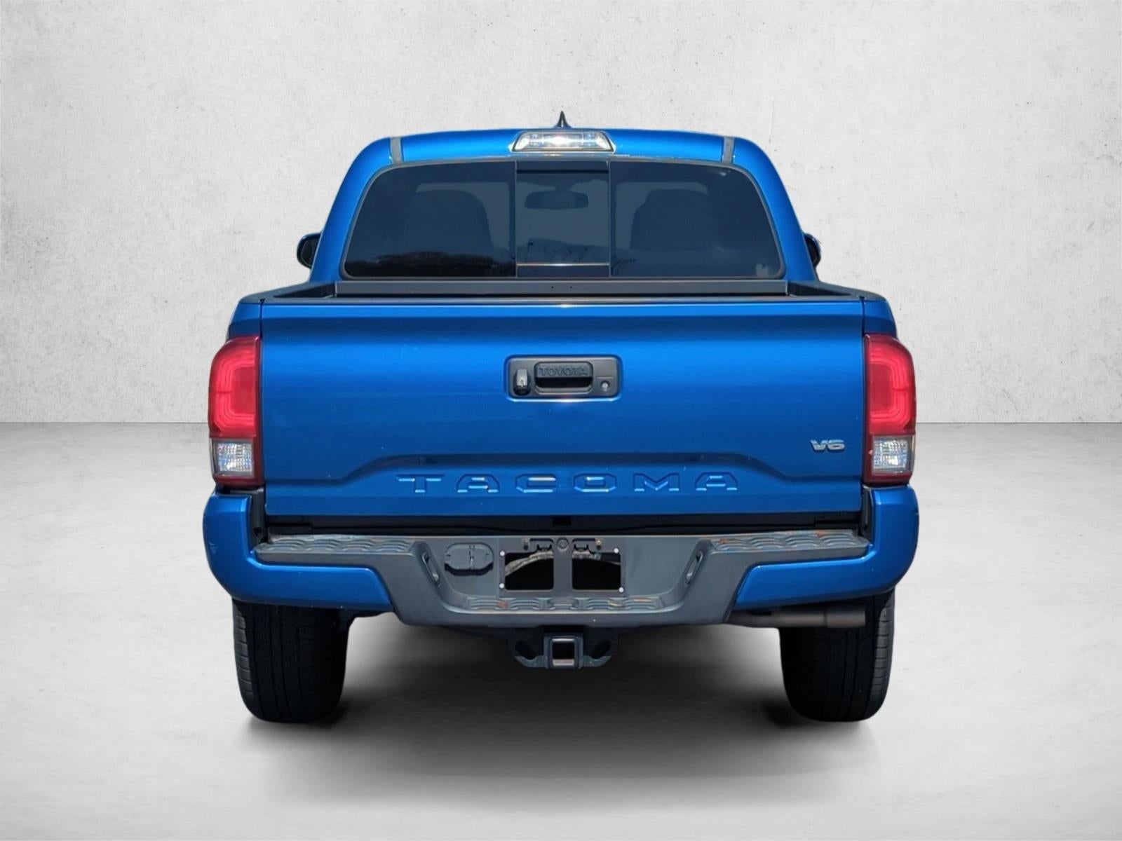 2017 Toyota Tacoma TRD Sport Double Cab 5' Bed V6 4x2 AT (Natl)