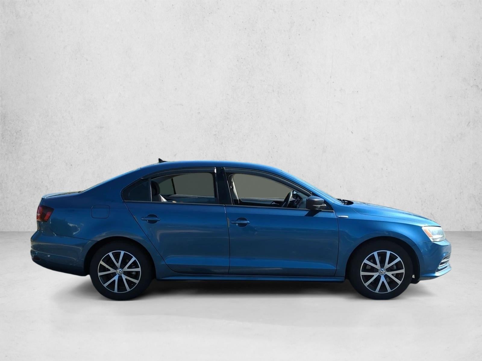 2016 Volkswagen Jetta 4dr Auto 1.4T SE Sedan
