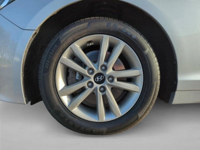 2015 Hyundai SONATA 4dr Sdn 2.4L SE PZEV