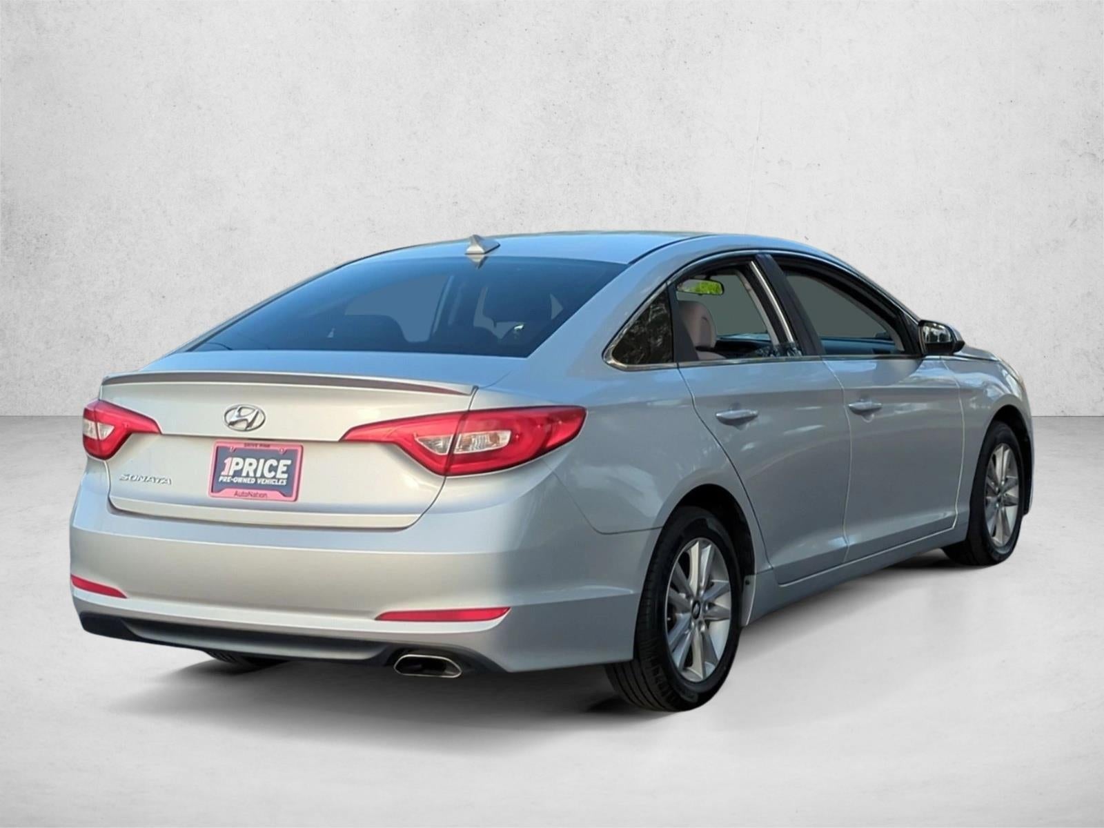 2015 Hyundai SONATA 4dr Sdn 2.4L SE PZEV