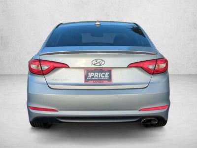 2015 Hyundai SONATA 4dr Sdn 2.4L SE PZEV