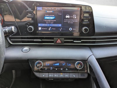 2022 Hyundai ELANTRA SEL IVT