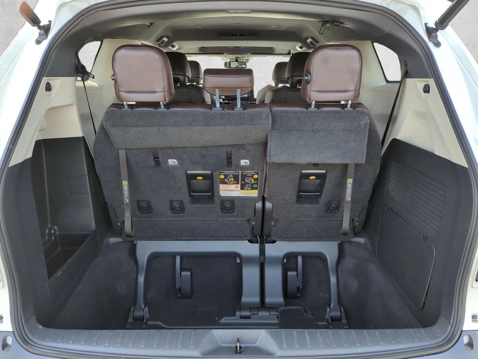 2021 Toyota Sienna Platinum FWD 7-Passenger (Natl)