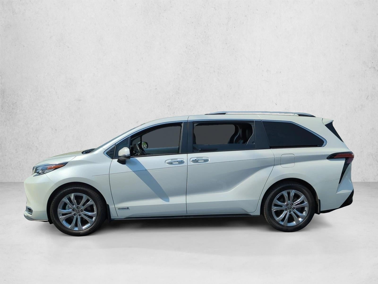 2021 Toyota Sienna Platinum FWD 7-Passenger (Natl)