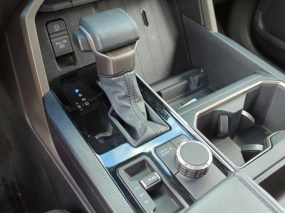 2024 Toyota Tundra 4WD 4WD SR5 CrewMax 5.5' Bed (SE)