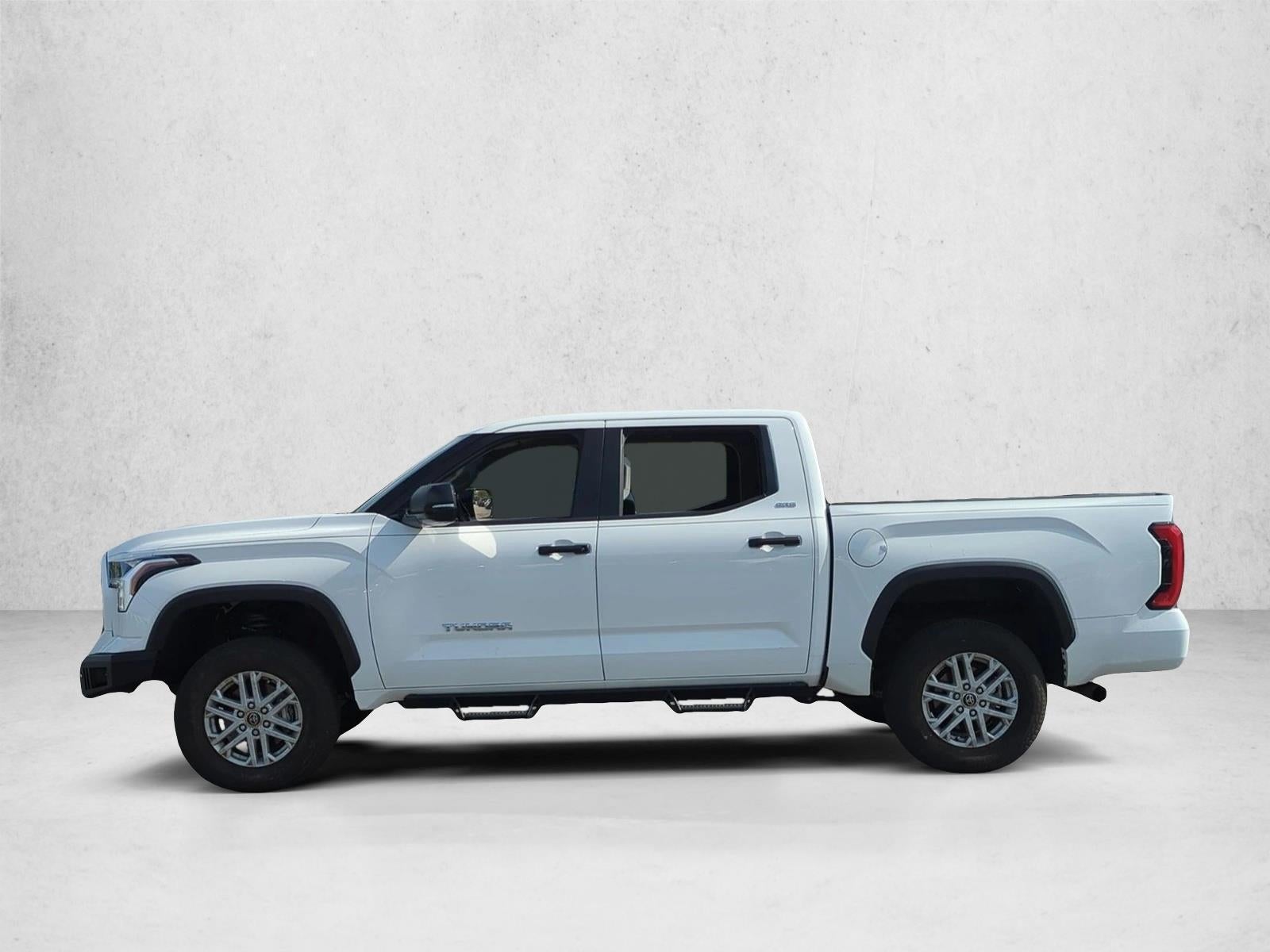 2024 Toyota Tundra 4WD 4WD SR5 CrewMax 5.5' Bed (SE)