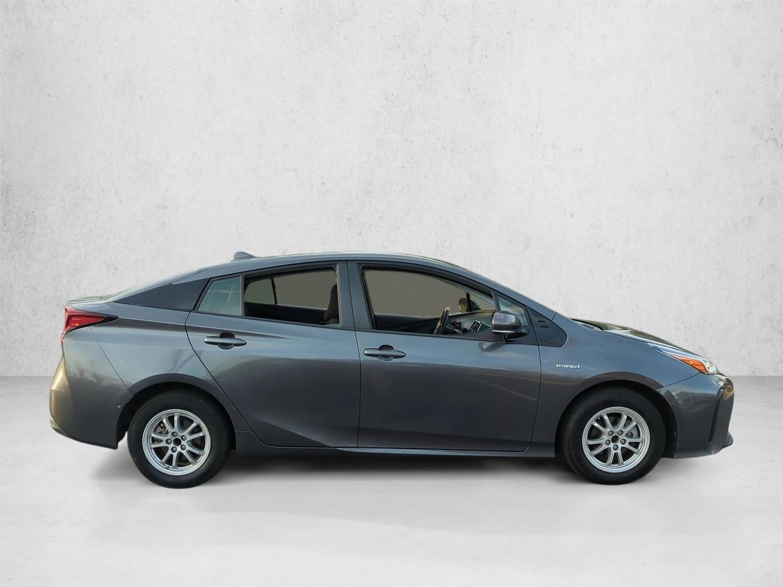 2019 Toyota Prius LE (Natl)