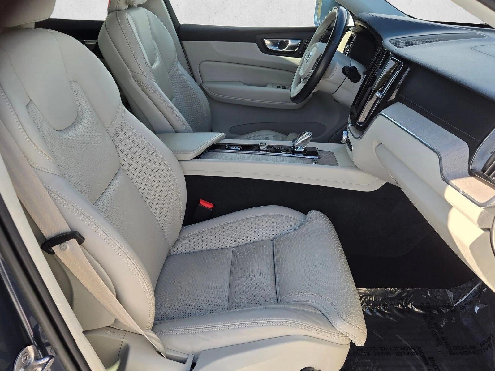 2022 Volvo XC60 B5 FWD Inscription