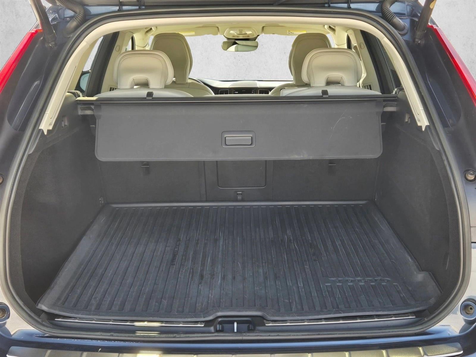 2022 Volvo XC60 B5 FWD Inscription