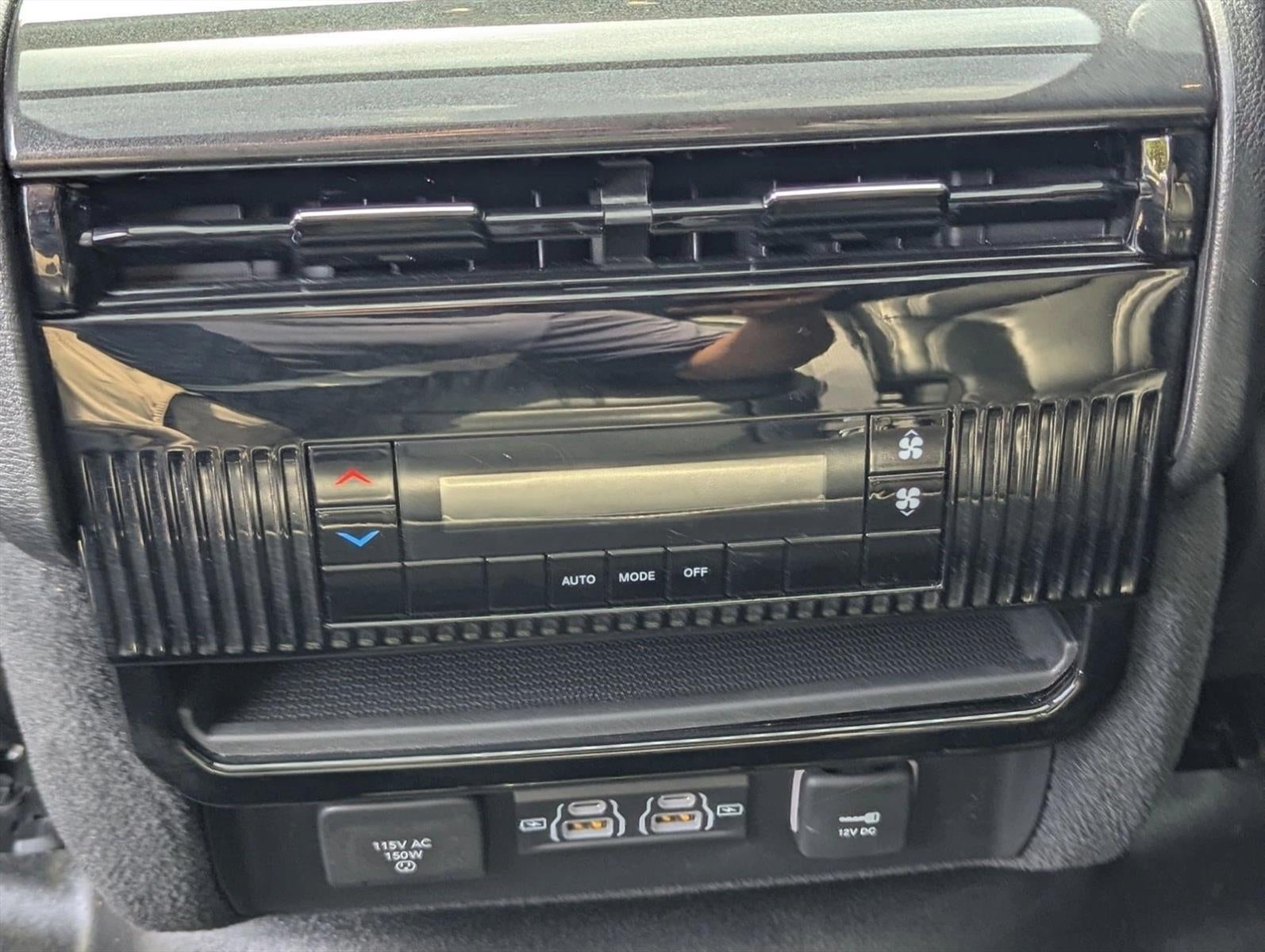 2022 Jeep Wagoneer Series I 4x2