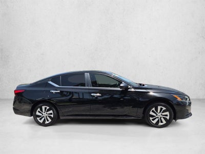 2025 Nissan Altima S FWD