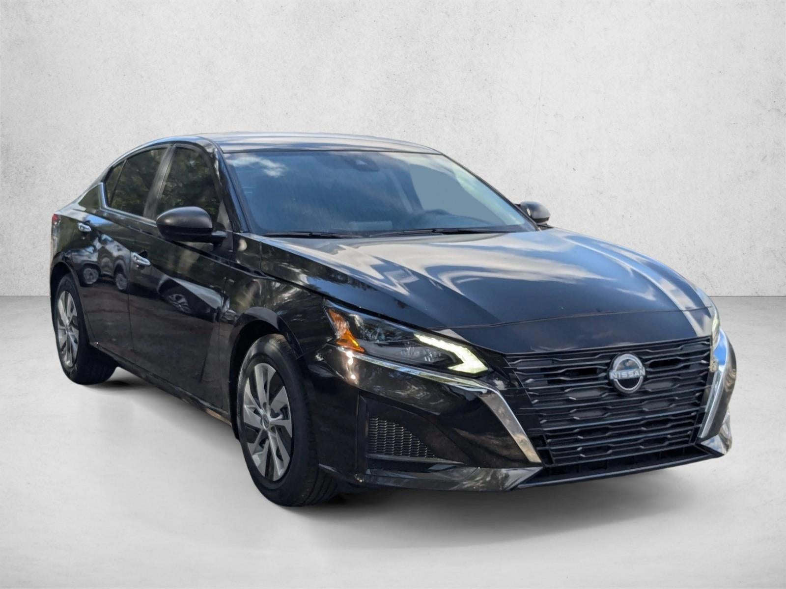2025 Nissan Altima S FWD