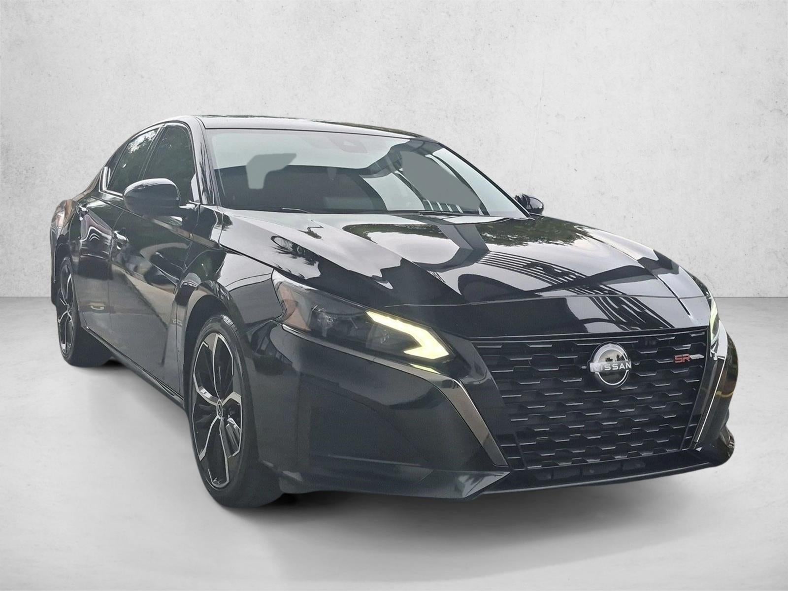 2023 Nissan Altima 2.5 SR Sedan