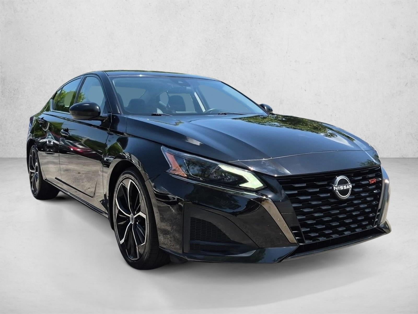 2023 Nissan Altima 2.5 SR Sedan