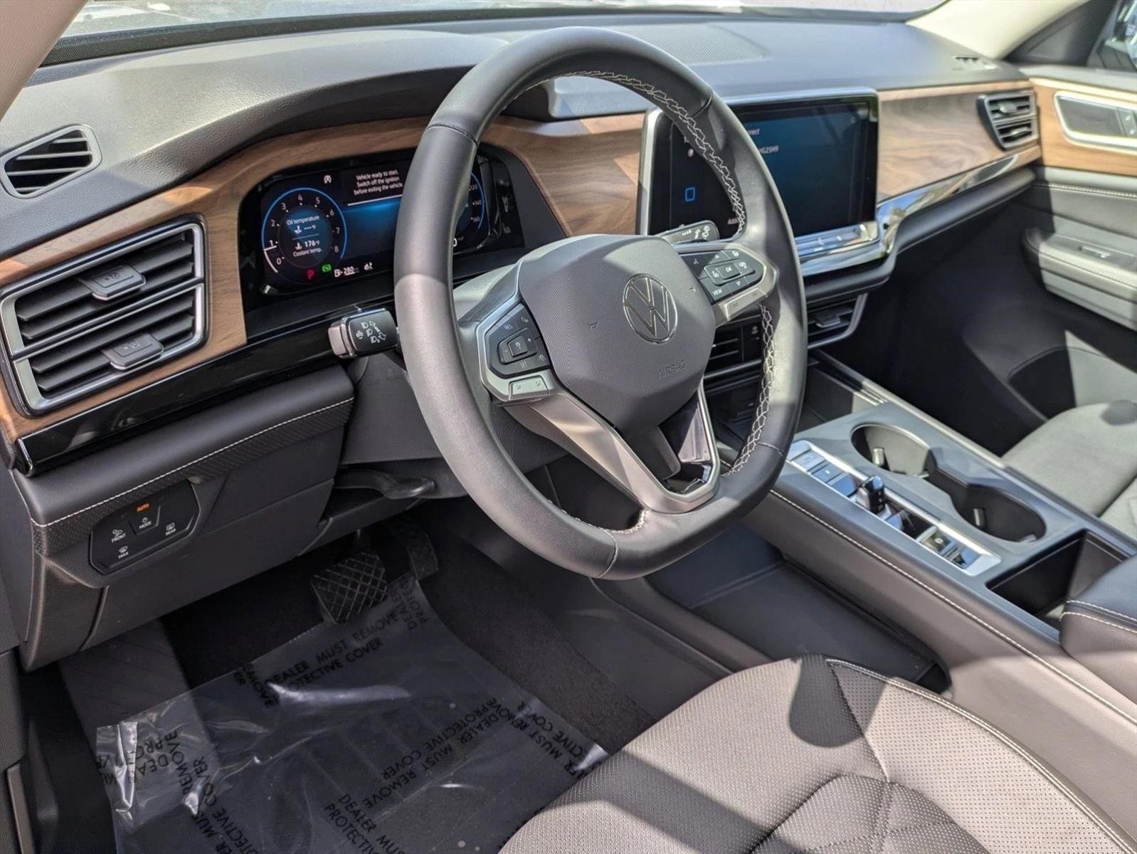 2025 Volkswagen Atlas 2.0T SE FWD