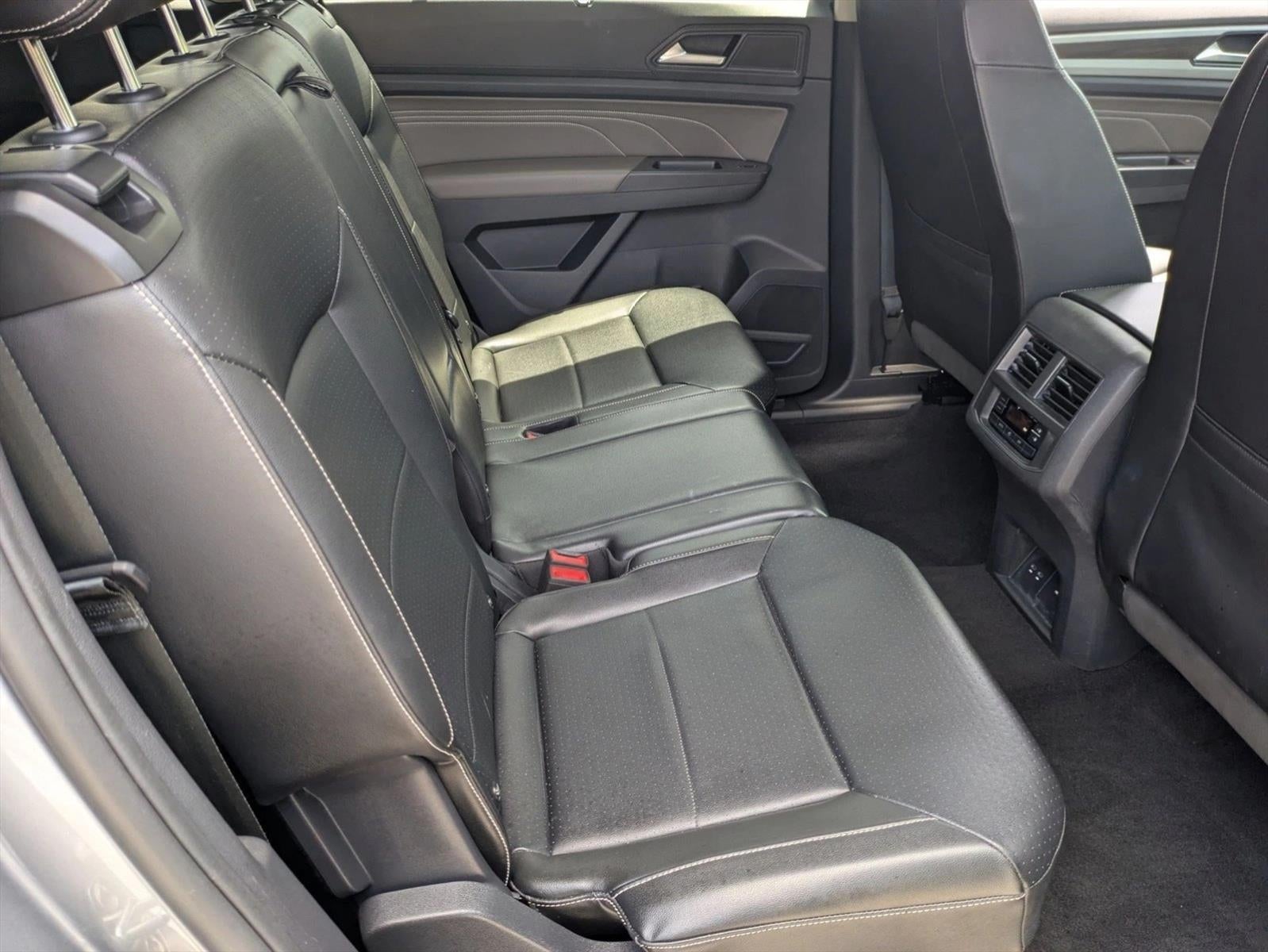2022 Volkswagen Atlas 3.6L V6 SE w/Technology FWD
