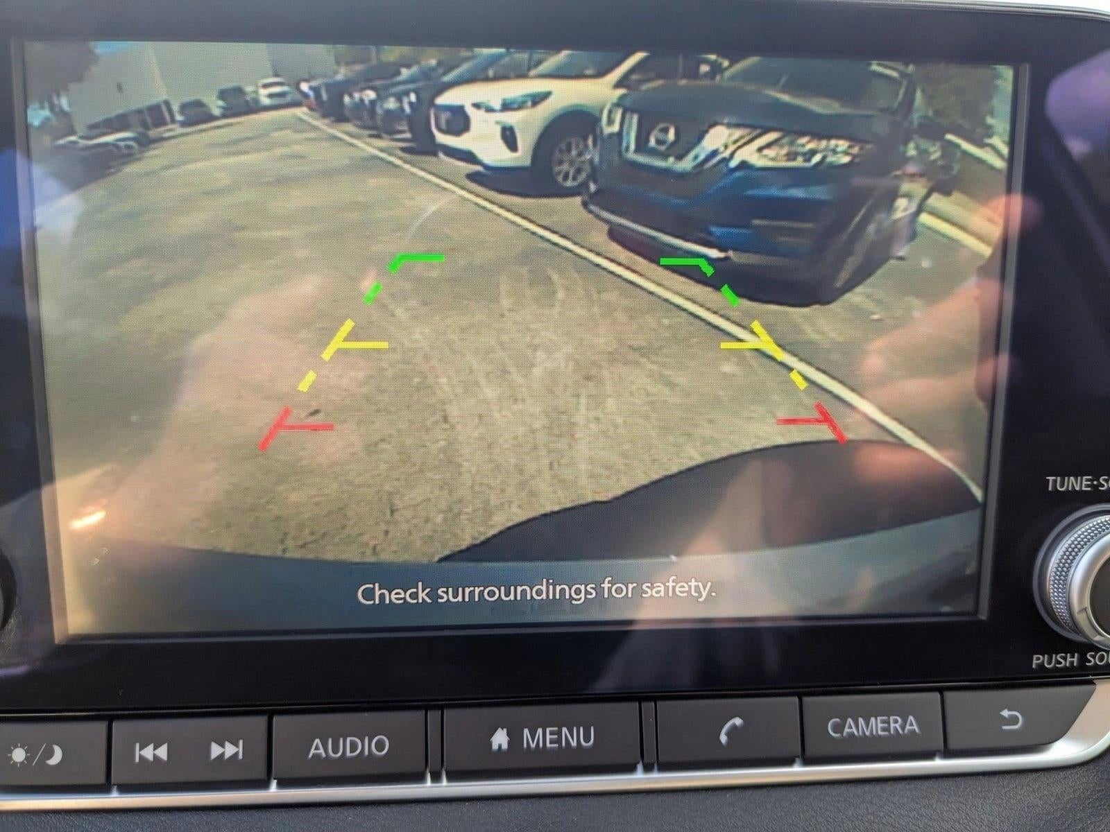 2022 Nissan Sentra SV CVT