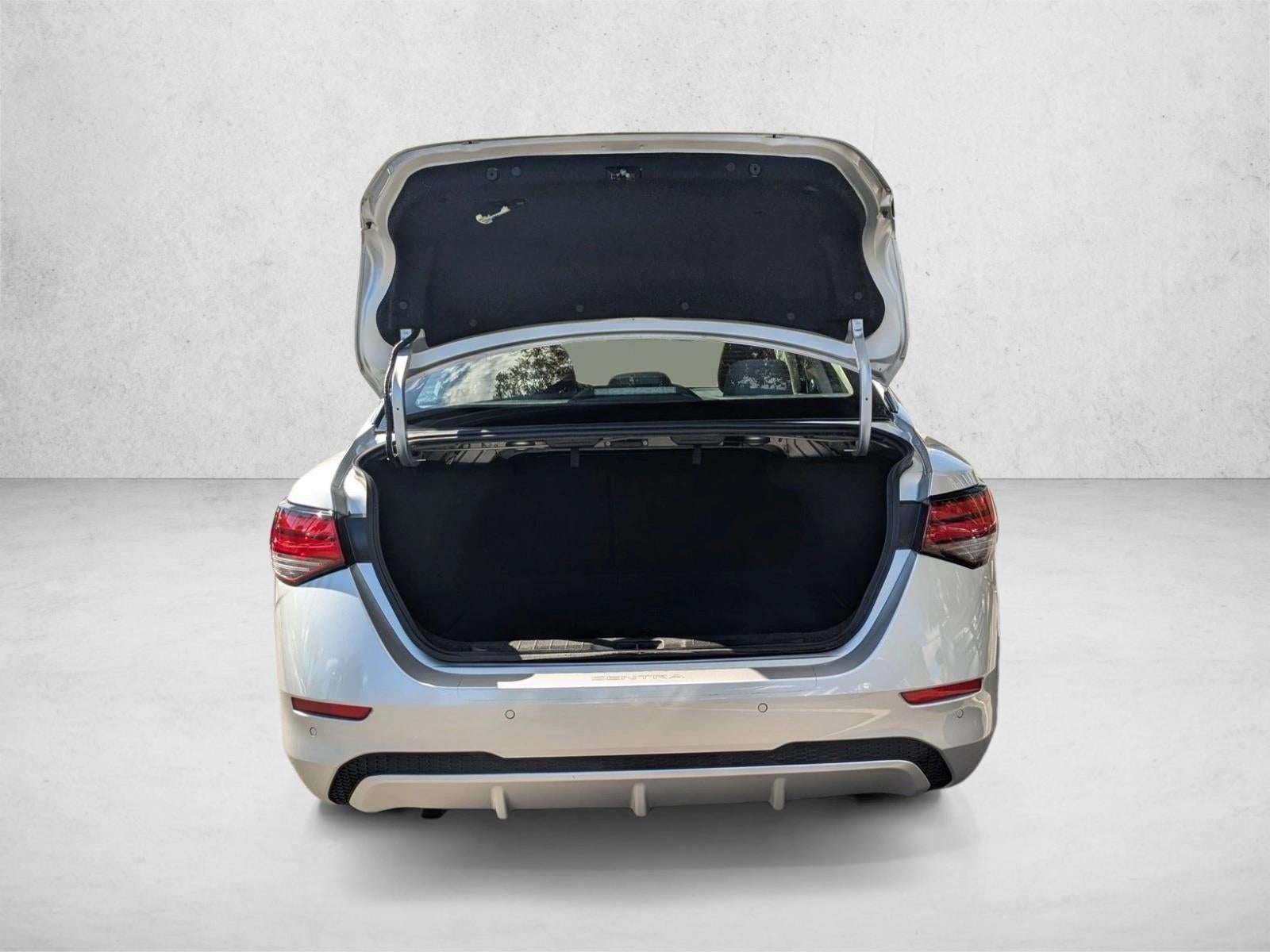 2022 Nissan Sentra SV CVT