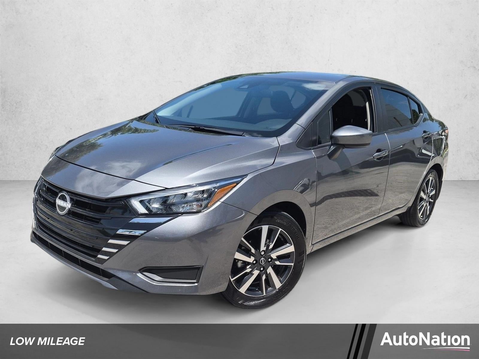 2025 Nissan Versa SV CVT
