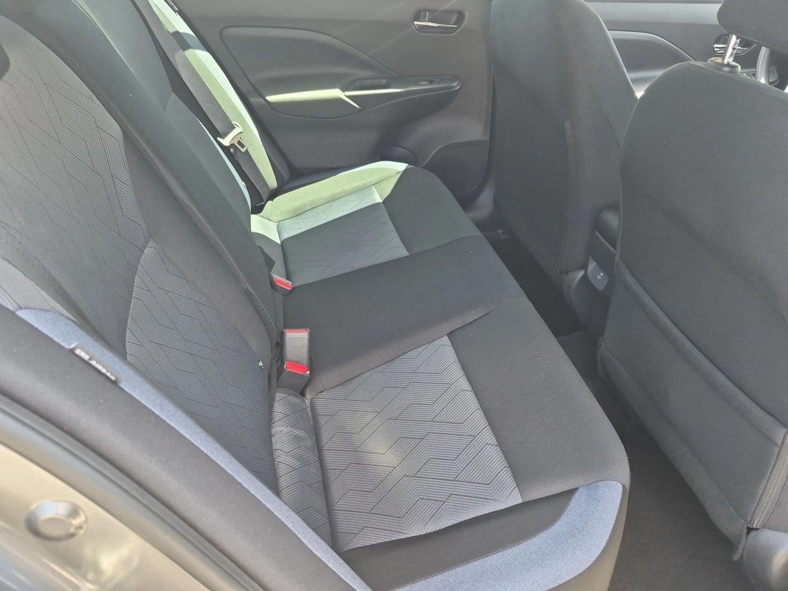 2025 Nissan Versa SV CVT