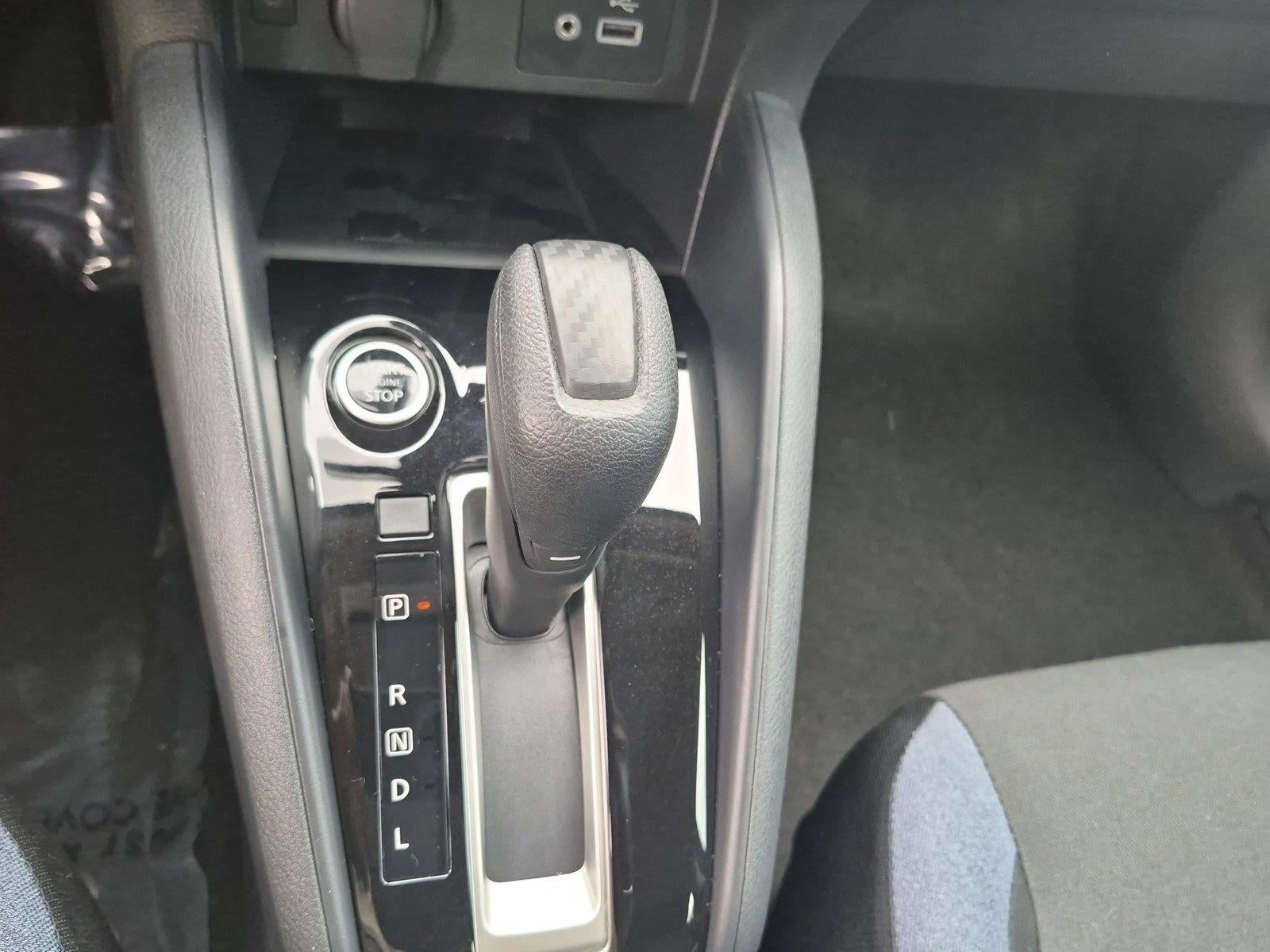 2025 Nissan Versa SV CVT