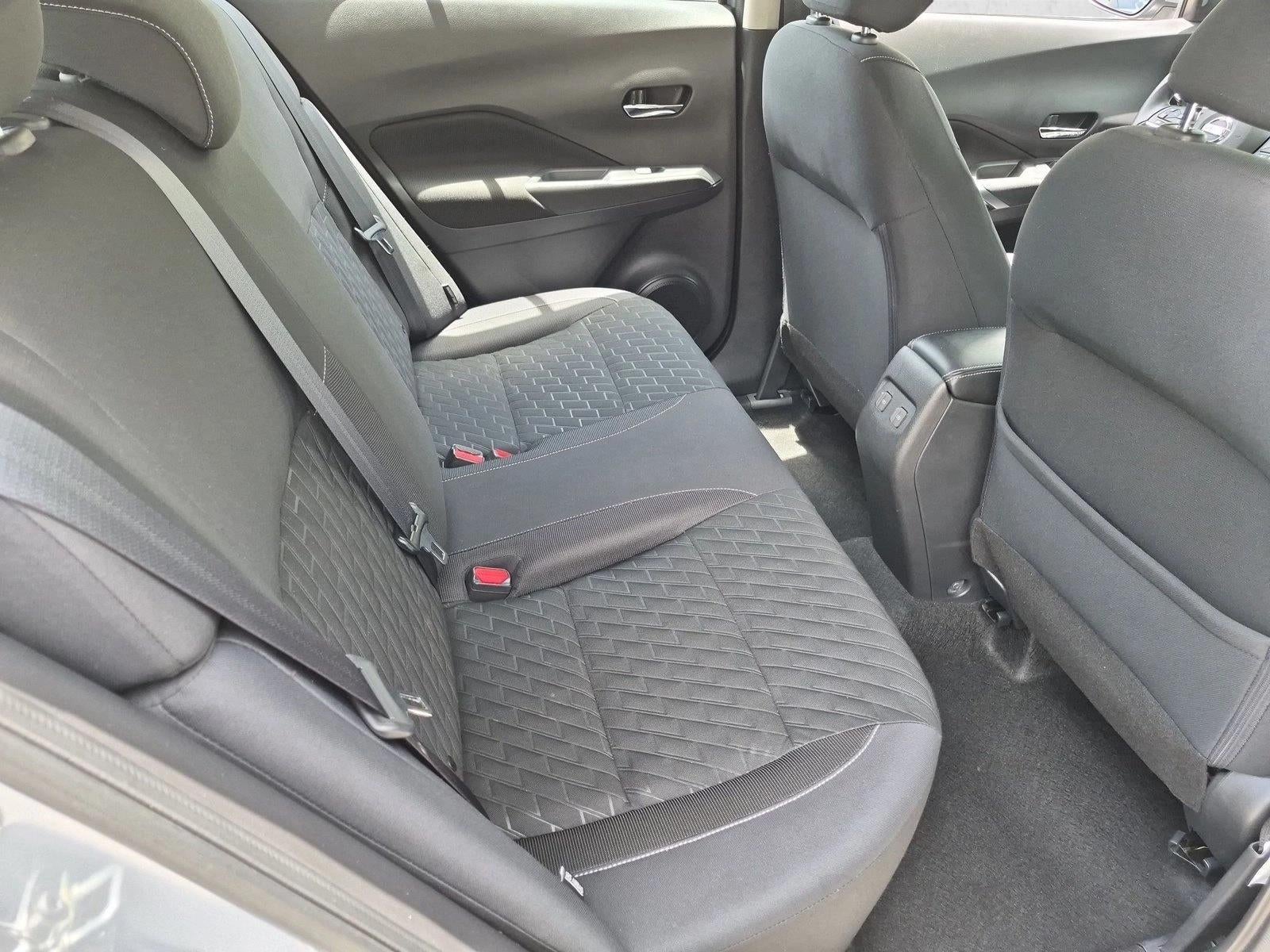 2021 Nissan Kicks SV FWD