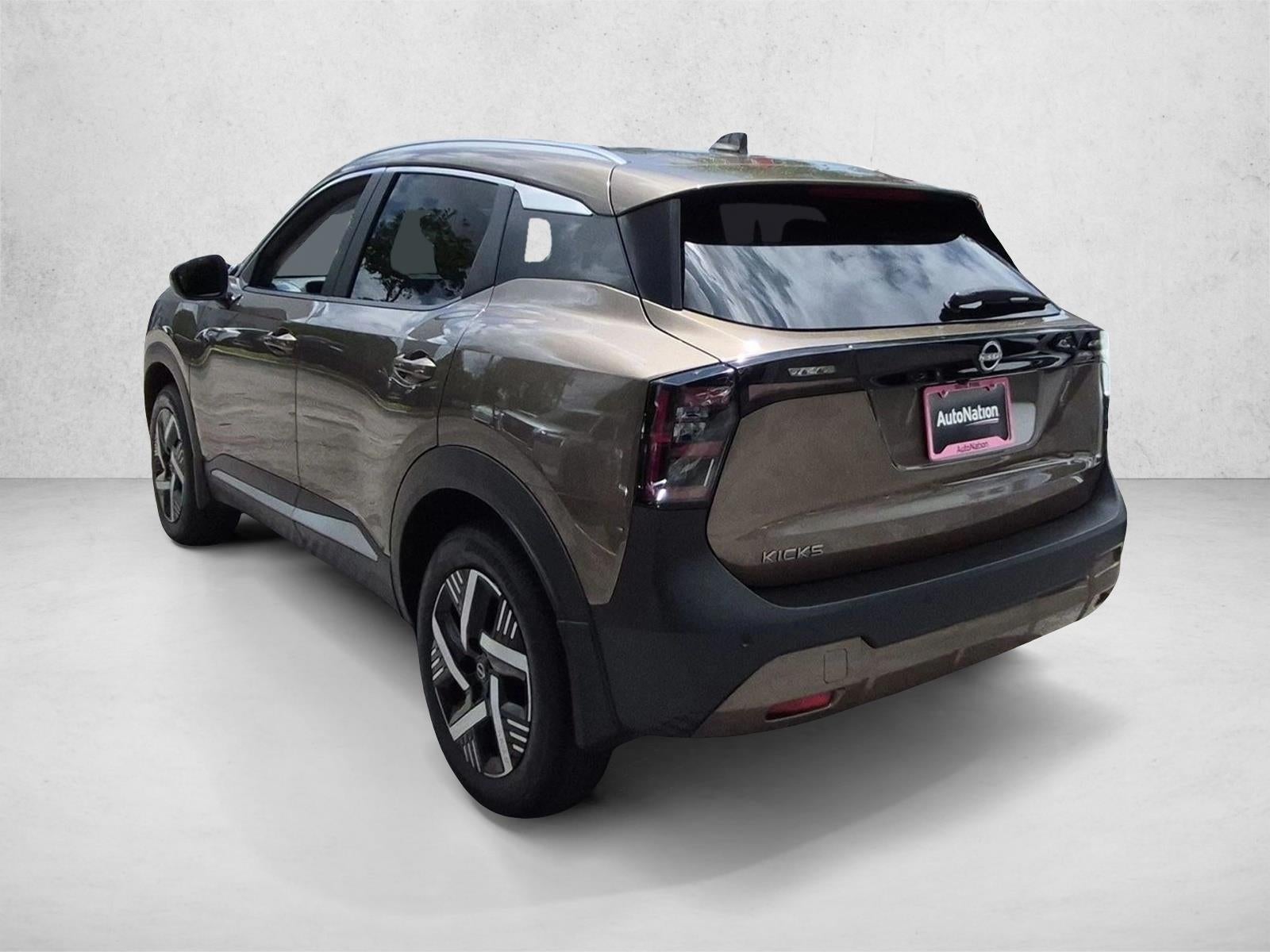 2025 Nissan Kicks SV FWD