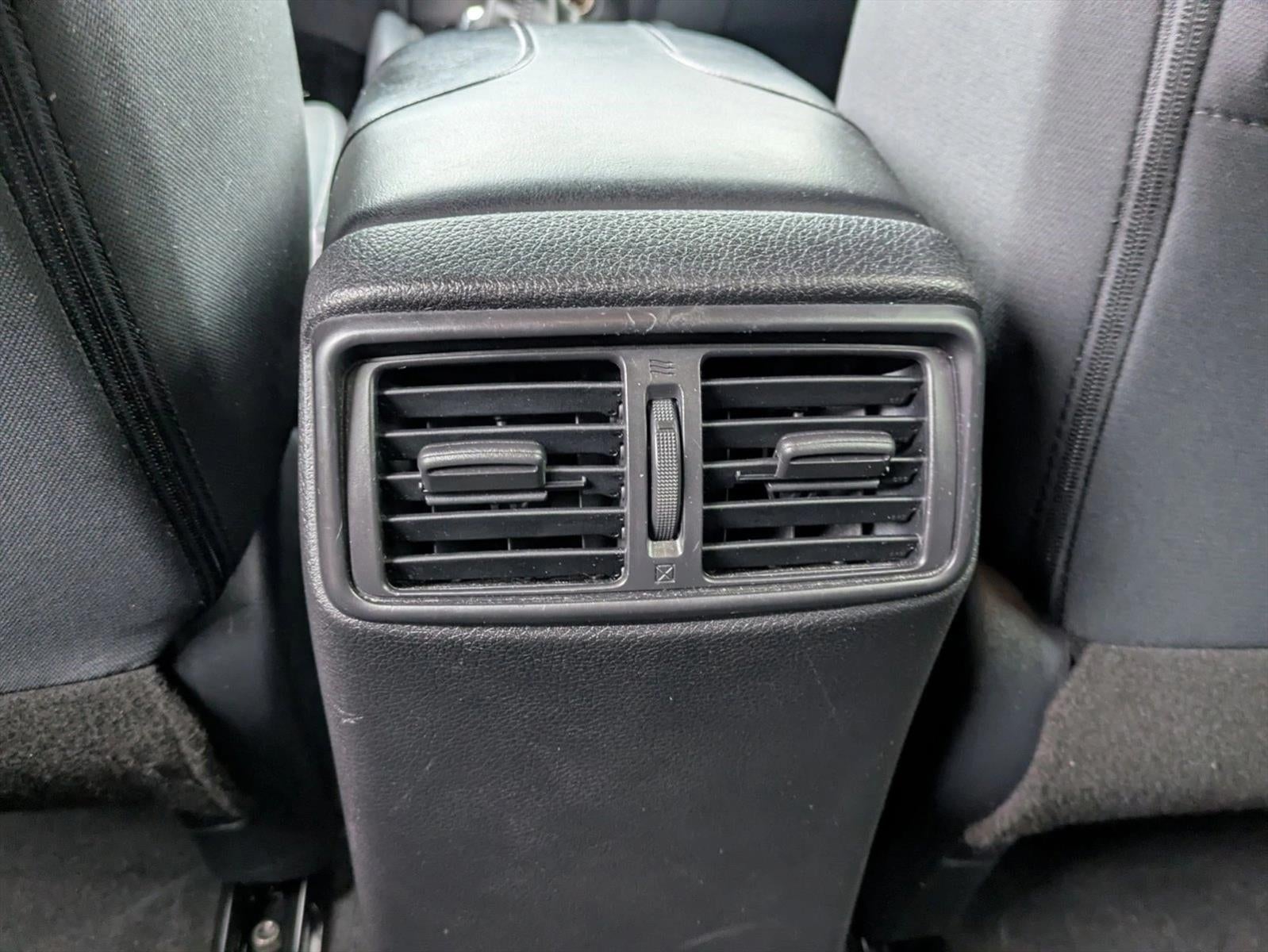 2020 Nissan Rogue FWD SV