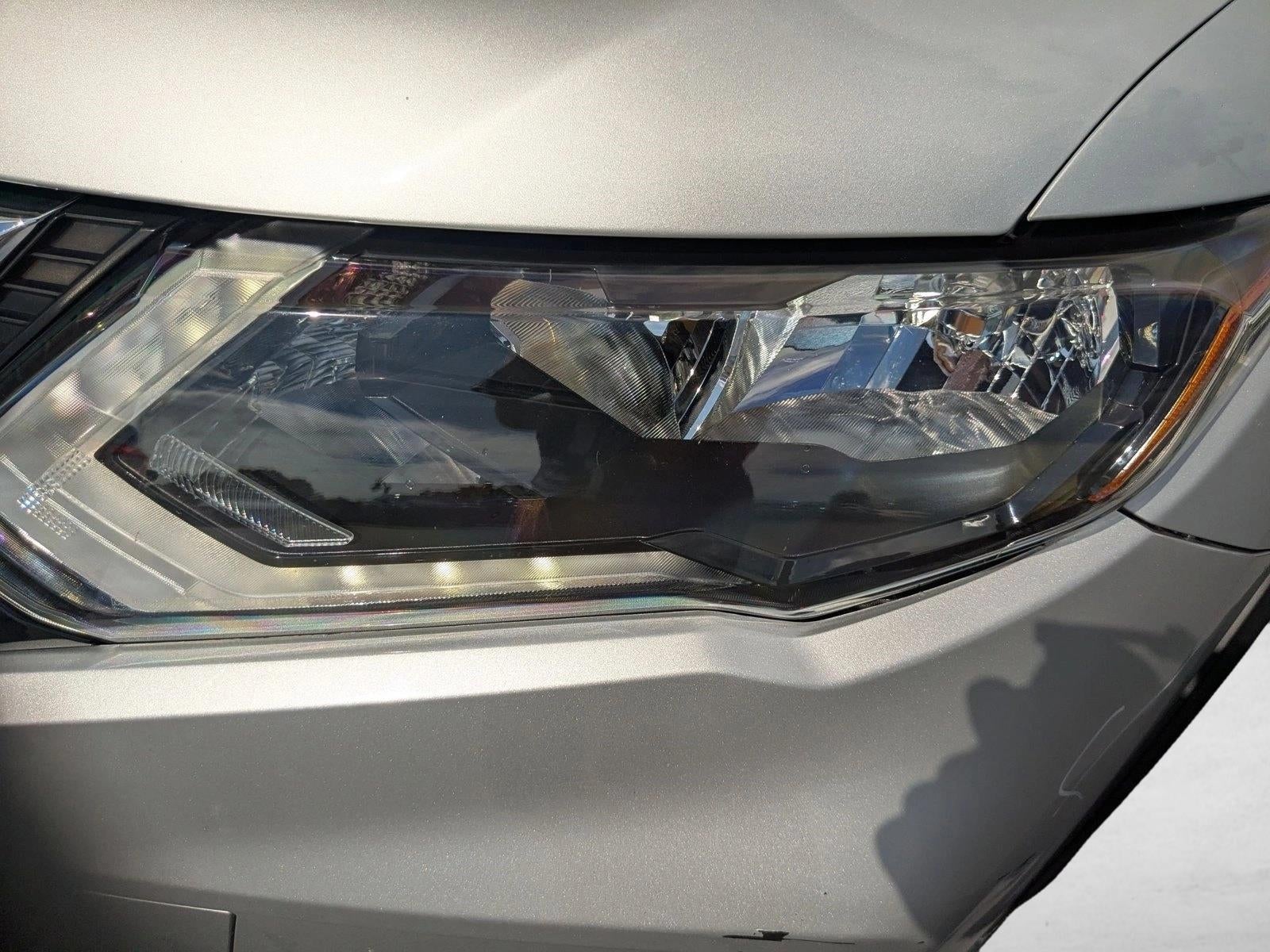 2020 Nissan Rogue FWD SV