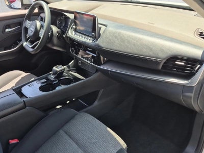 2022 Nissan Rogue FWD SV